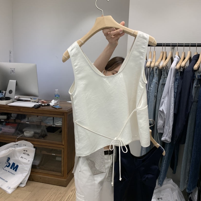 OURIN韓國㊣直郵東大門代購女裝新款人氣休閑時尚推薦吊帶背心OURIN吊帶/背心