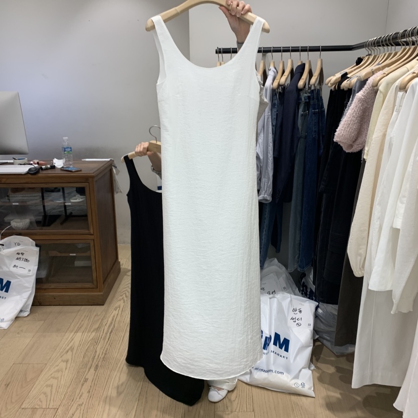 OURIN韓國㊣直郵東大門代購女裝新品25春夏推薦時尚休閑連衣裙OURIN連衣裙圖色1