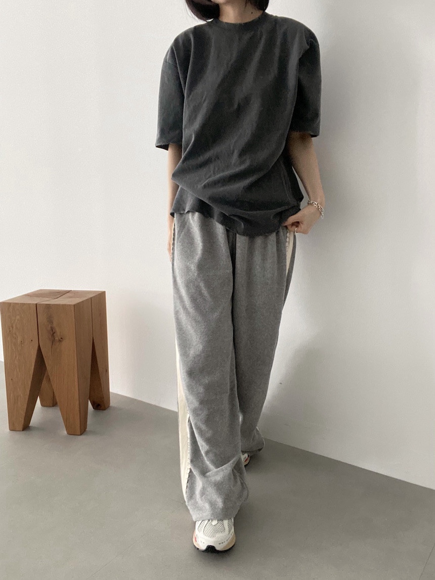 PLANTS ON GRAY韓國直郵㊣東大門實拍女裝新品時尚人氣T恤PLANTS ON GRAYT恤