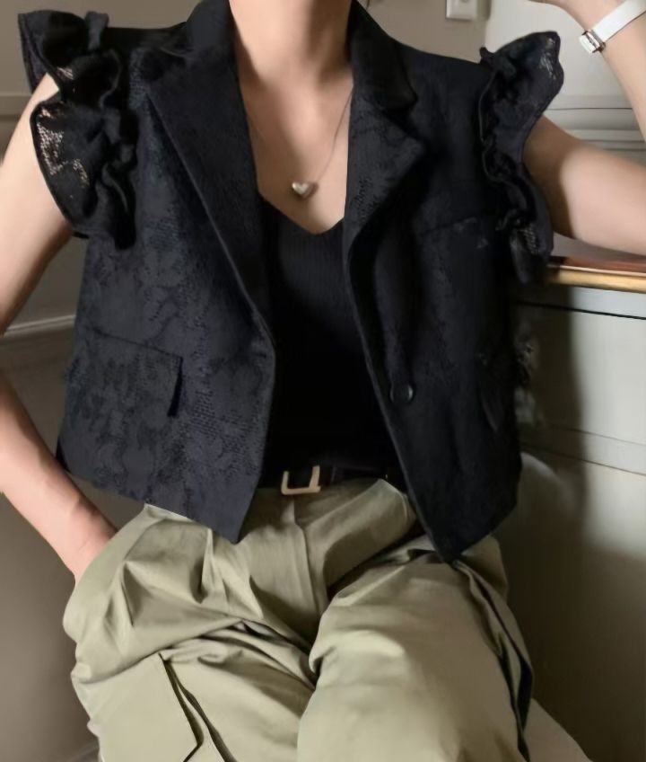 FEMME韓國㊣直郵東大門代購女裝新款推薦時尚人氣休閑夾克蕾絲FEMME夾克