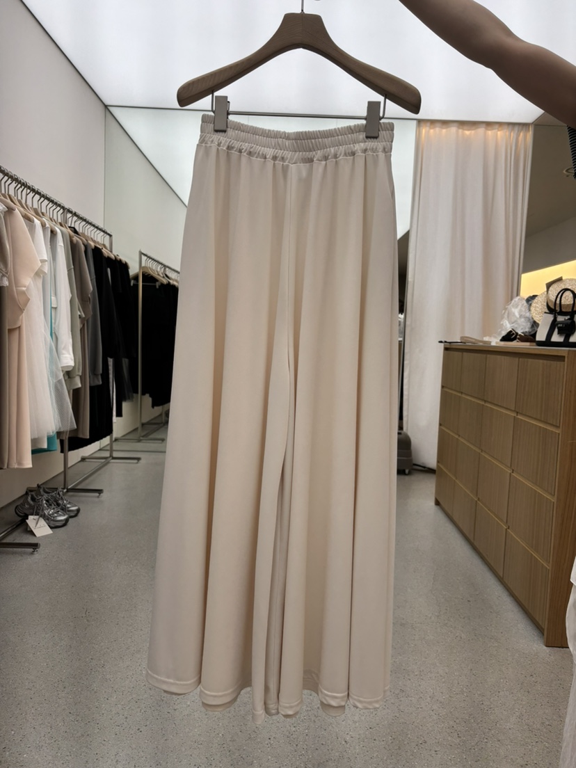 JUJU韓國直郵㊣東大門實拍女裝新品推薦人氣休閑時尚熱賣套裝JUJU套裝
