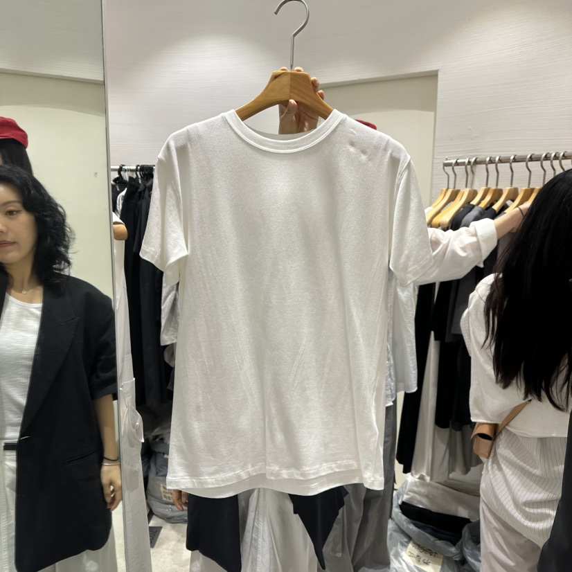 LUCY SALON韓國直郵㊣東大門實拍女裝新款時尚熱賣人氣T恤LUCY SALONT恤圖色3