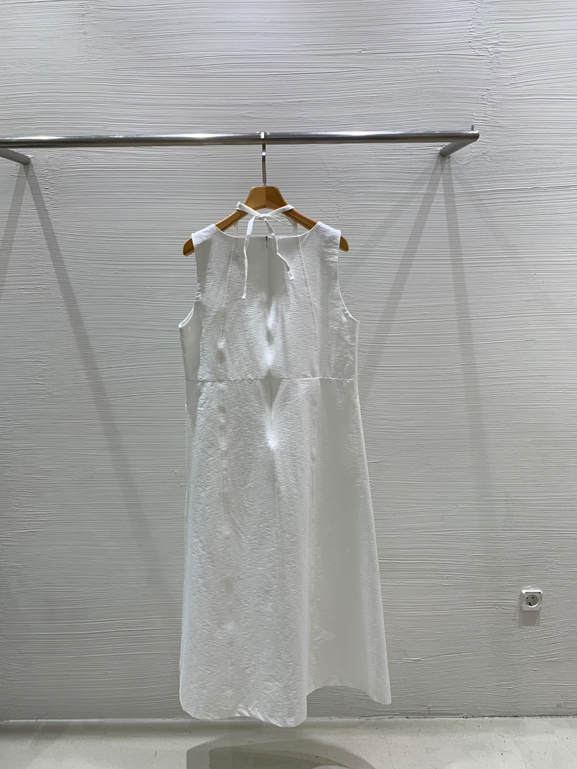LUCY SALON韓國直郵㊣東大門實拍女裝新品熱賣25春夏連衣裙含包LUCY SALON連衣裙