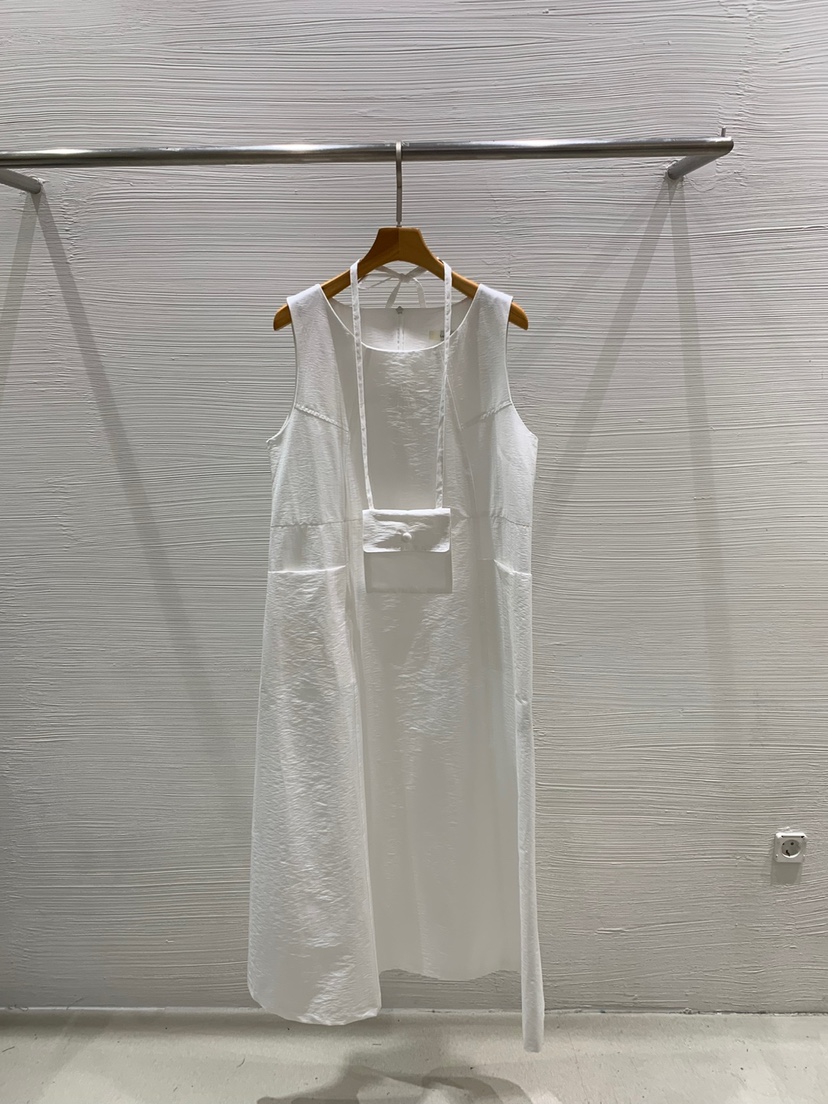 LUCY SALON韓國直郵㊣東大門實拍女裝新品熱賣25春夏連衣裙含包LUCY SALON連衣裙