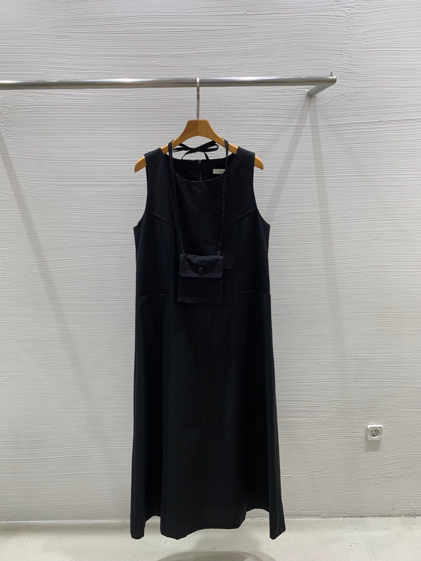 LUCY SALON韓國直郵㊣東大門實拍女裝新品熱賣25春夏連衣裙含包LUCY SALON連衣裙圖色2