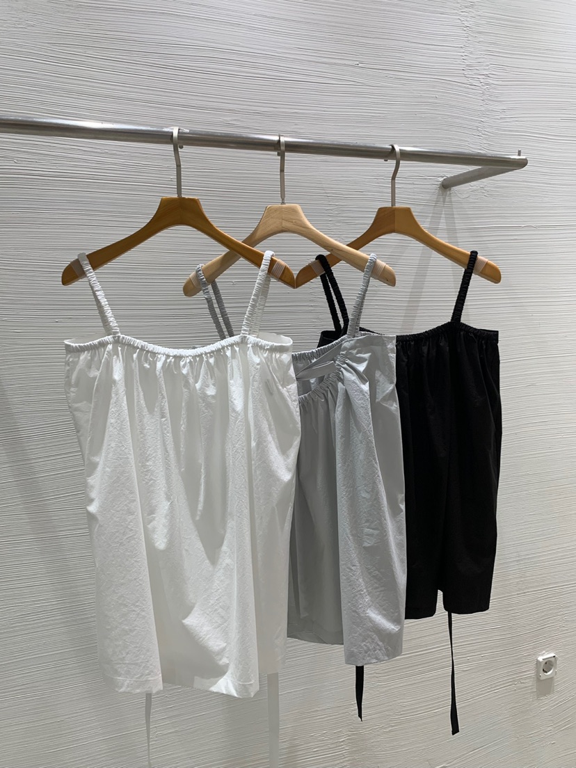LUCY SALON直郵韓國代購㊣女裝新品推薦休閑熱賣時尚吊帶背心LUCY SALON吊帶/背心