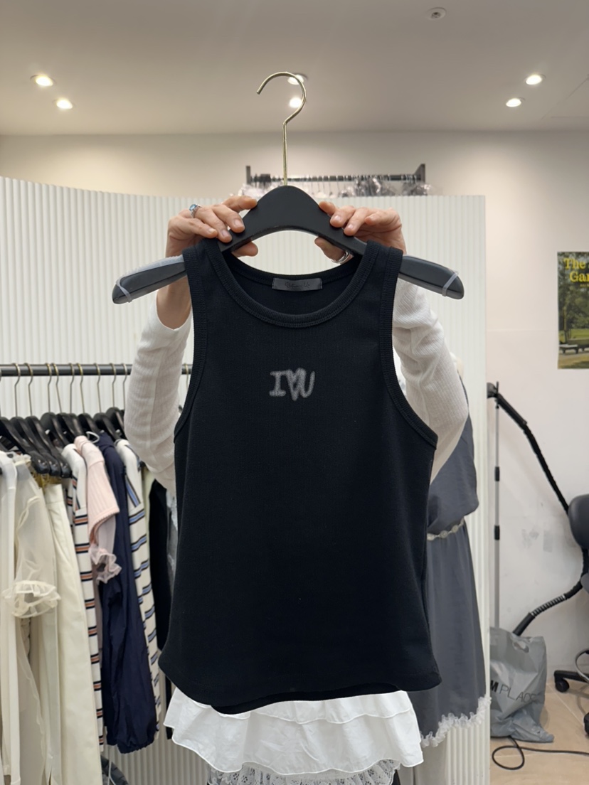 BETWEEN US韓國直郵㊣東大門實拍女裝新品人氣熱賣吊帶背心JICJO:SEOUL吊帶/背心圖色2