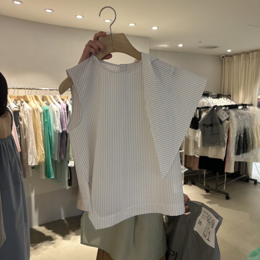 ROOM K-P韓國㊣直郵東大門代購女裝新款25春夏吊帶背心含圍巾ROOM K吊帶/背心圖色2