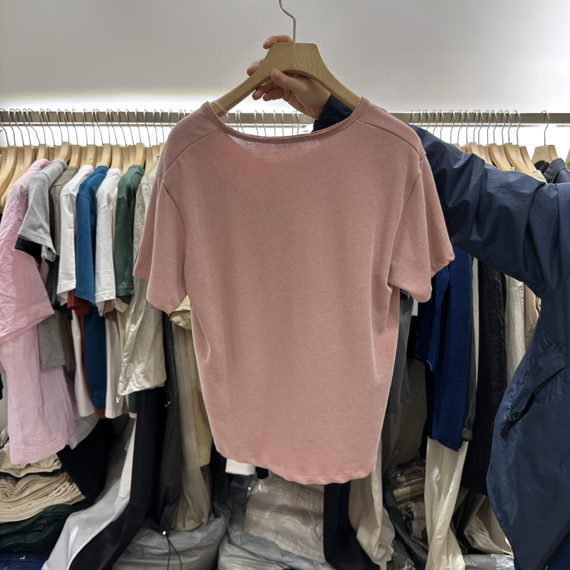 URBANSTORY/REMAKING韓國直郵㊣東大門實拍女裝新品人氣T恤Remaking/URBANSTORYT恤
