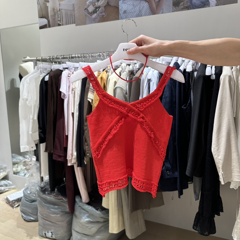 FAVOR-P韓國直郵㊣東大門實拍女裝新款熱賣吊帶背心荷葉邊FAVOR吊帶/背心圖色2