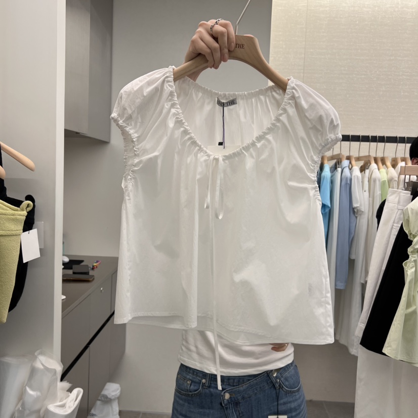 AND THE韓國㊣直郵東大門代購女裝新品時尚熱賣襯衫蕾絲衫AND THE襯衫/蕾絲衫圖色1