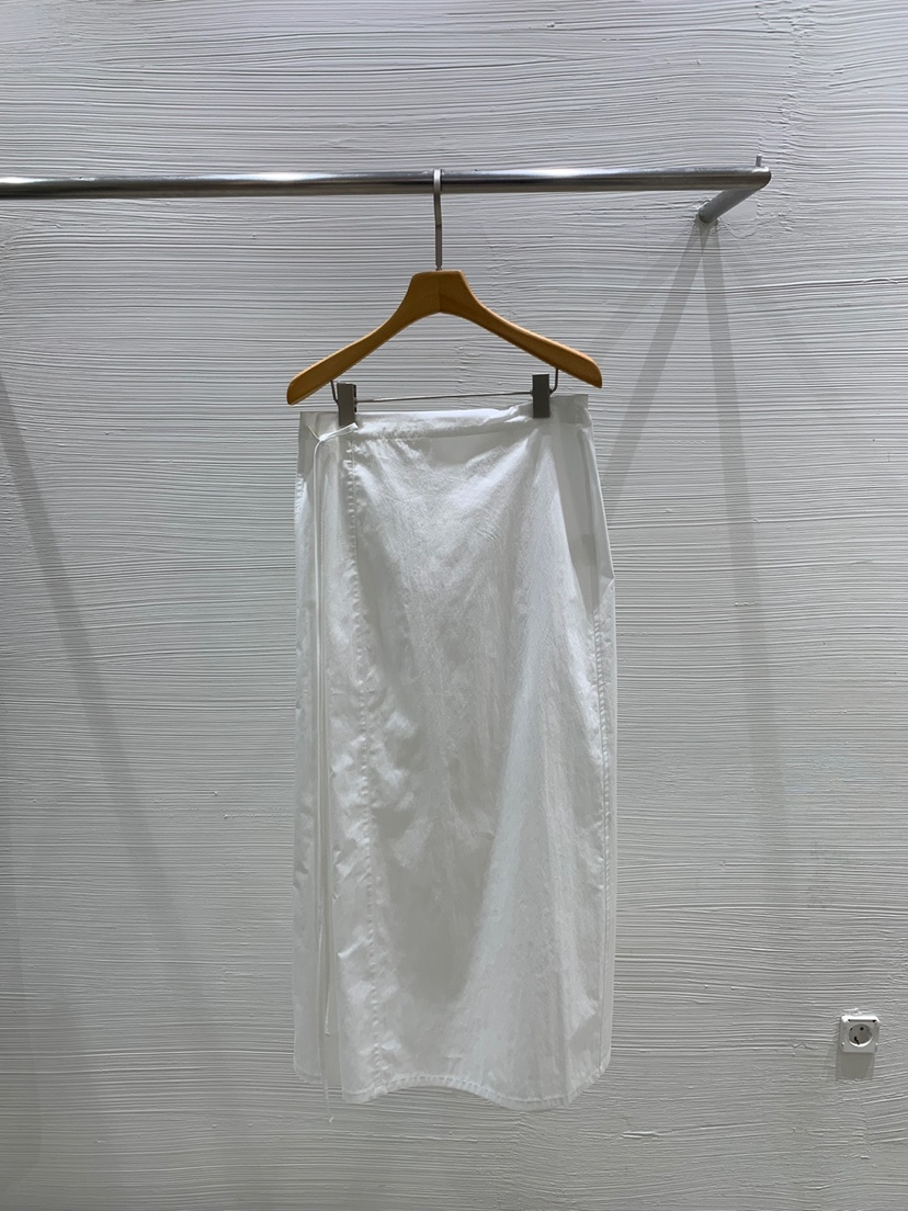 LUCY SALON韓國直郵㊣女裝新品推薦25春夏熱賣人氣時尚長裙LUCY SALON長裙