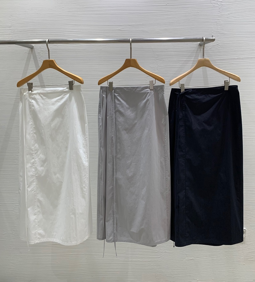 LUCY SALON韓國直郵㊣女裝新品推薦25春夏熱賣人氣時尚長裙LUCY SALON長裙