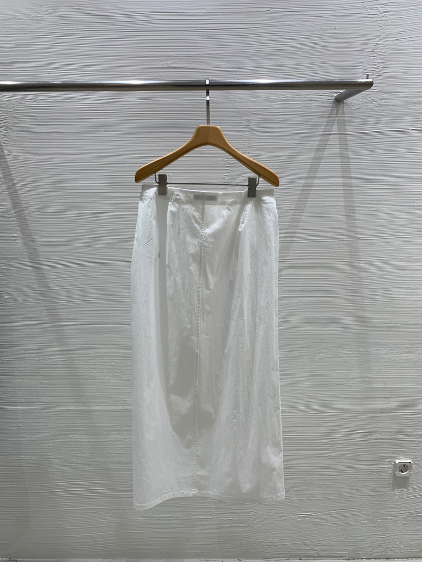 LUCY SALON韓國直郵㊣女裝新品推薦25春夏熱賣人氣時尚長裙LUCY SALON長裙圖色1