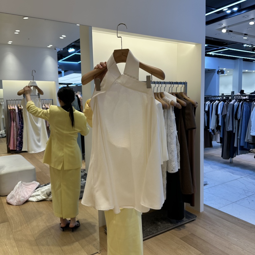 VAN NZILL韓國直郵㊣東大門實拍女裝新品人氣熱賣吊帶背心VAN NZILL吊帶/背心圖色2
