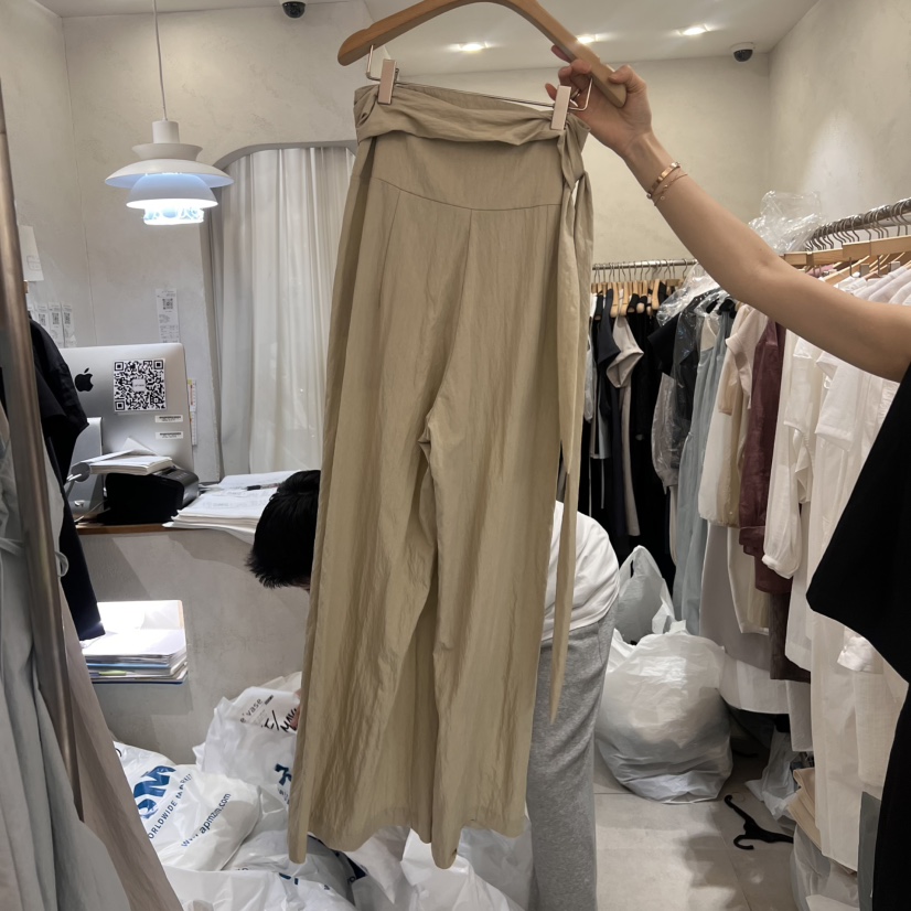 LE VASE韓國直郵㊣東大門實拍女裝新品休閑人氣熱賣時尚裙褲LE VASE裙褲