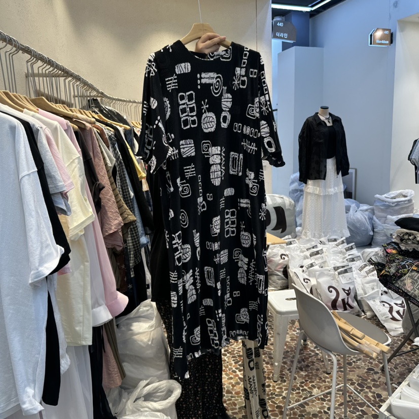 THE LINE-Q韓國直郵㊣東大門實拍女裝新款人氣推薦連衣裙THE LINE-q連衣裙圖色2