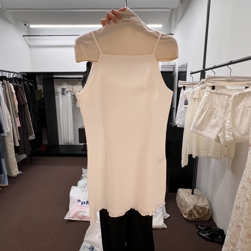 UNANSWERED-MYSTERY直郵韓國代購㊣女裝新品推薦連衣裙荷葉邊UNANSWERED/MYSTERY連衣裙