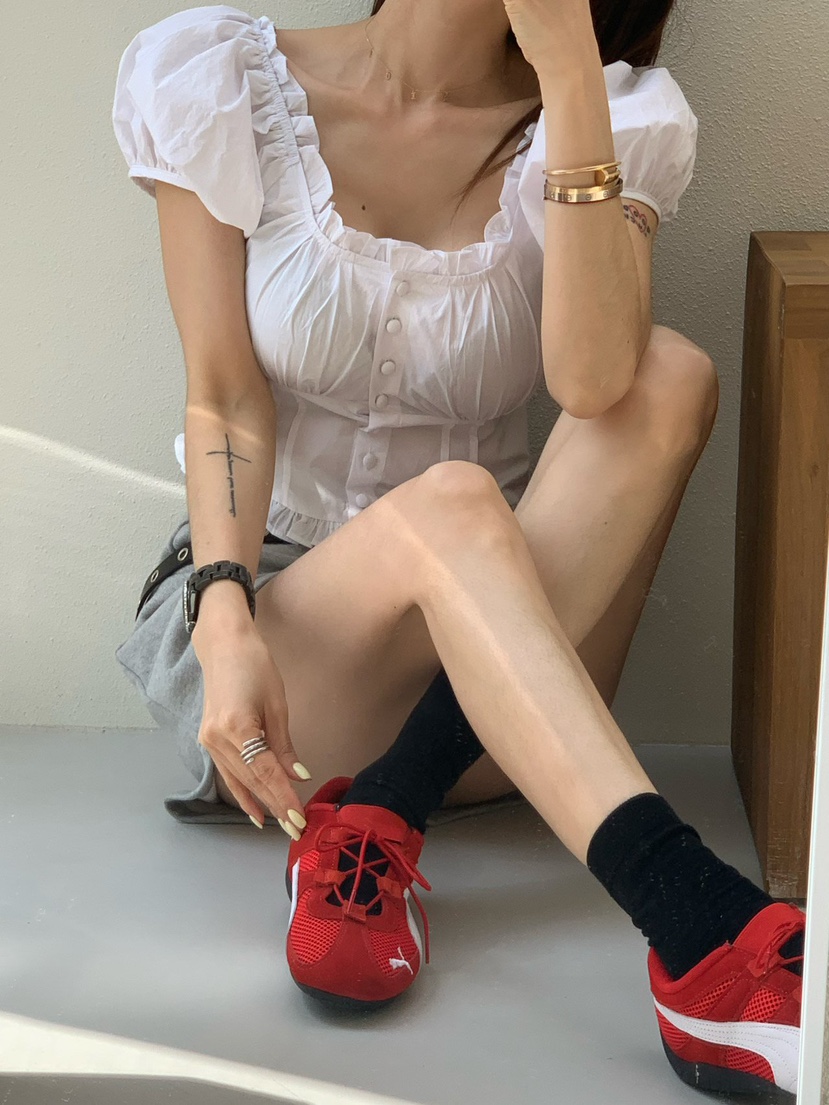REVE CITE-L韓國直郵女士新款25春夏真品襯衫蕾絲衫荷葉邊REVE CITE襯衫/蕾絲衫