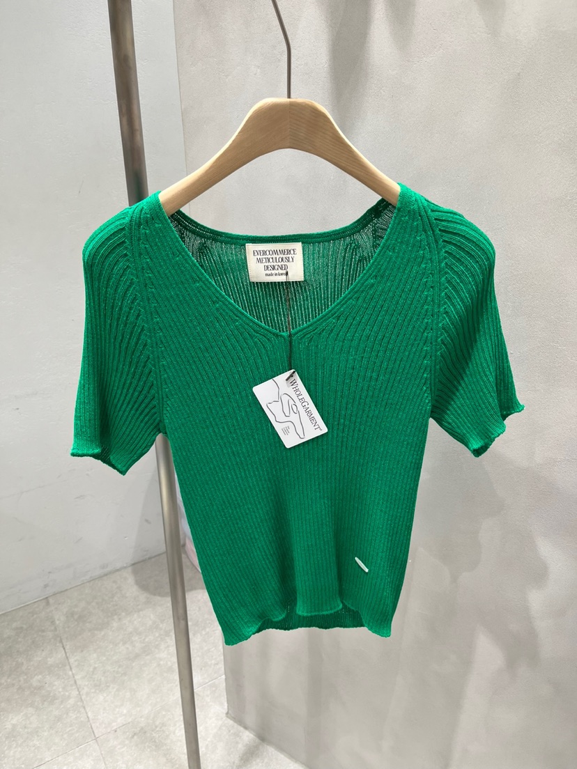 EVERCOMMERCE METICULOUSLY DESIGNED東大門代購女裝新款熱賣針織衫EVERCOMMERCE METICULOUSLY DESIGNED針織衫