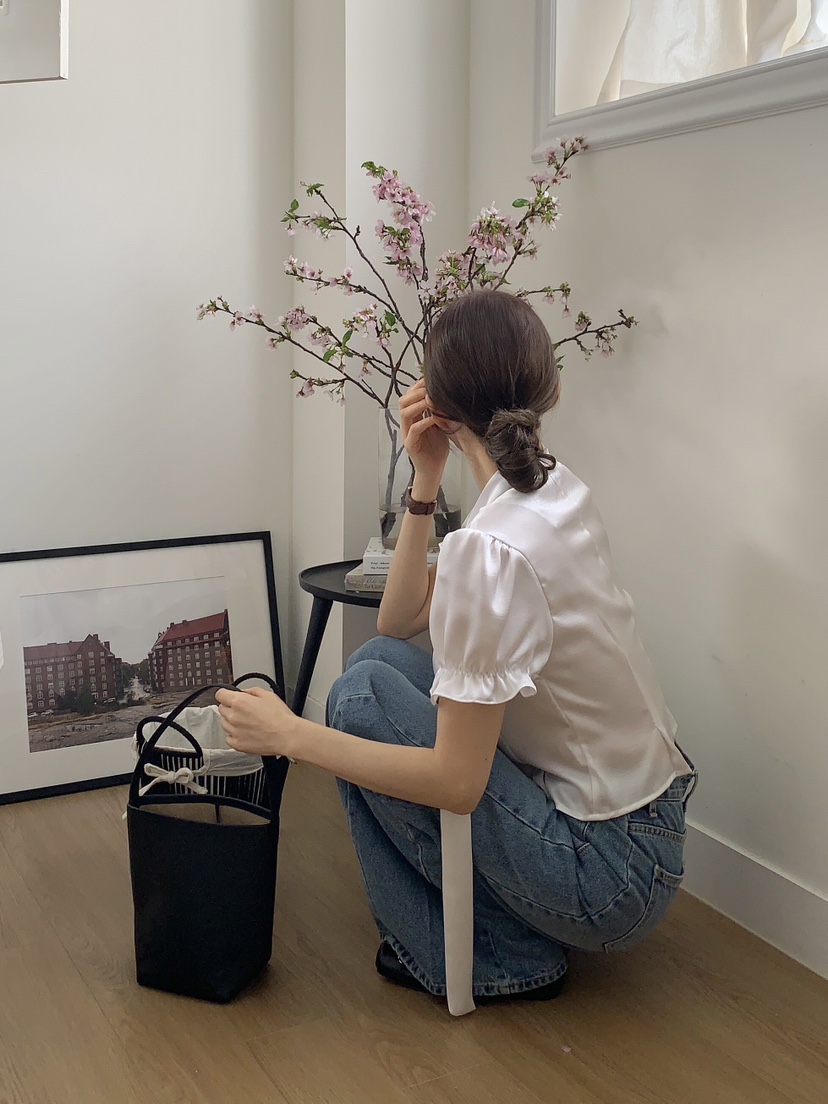 FORMSTUDIO東大門直郵女裝新款25春夏人氣襯衫蕾絲衫含脖帶FORMSTUDIO襯衫/蕾絲衫
