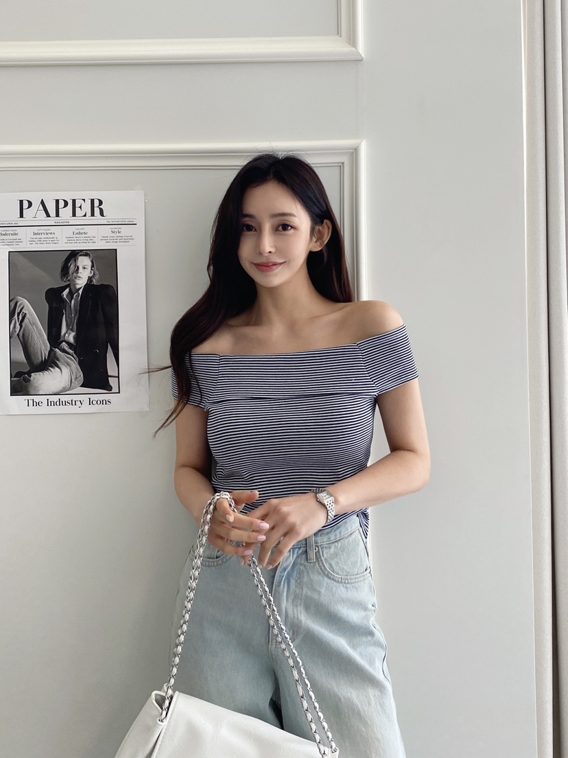CLOTH東大門直郵女士新品職業時尚真品熱賣人氣推薦T恤露肩CLOTHT恤