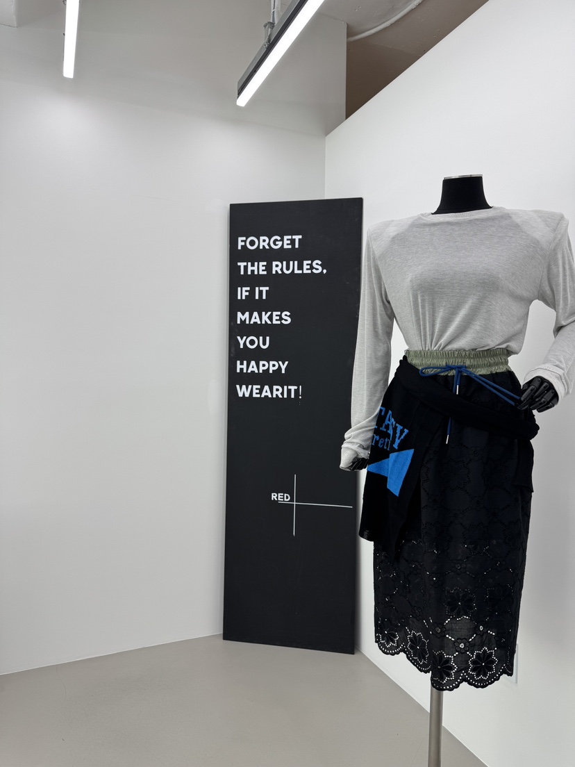 RED-A韓國代購女士新品人氣推薦時尚25春夏職業真品長袖T恤RED-A長袖T恤