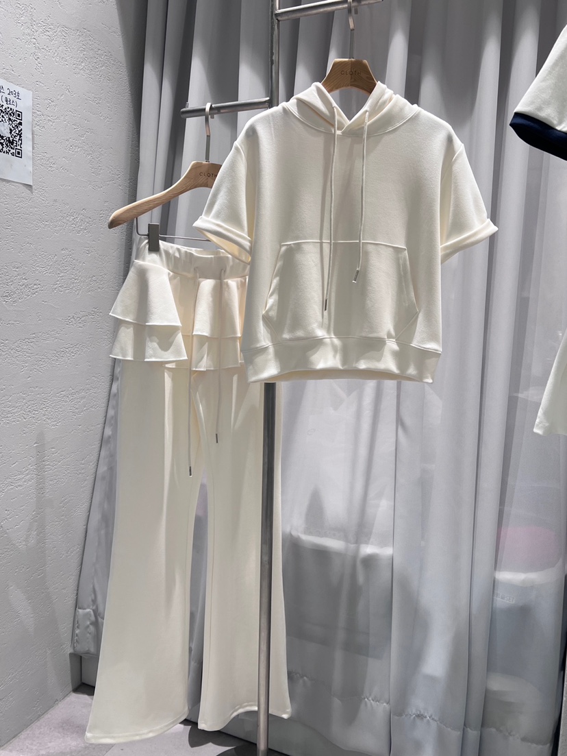 CLOTH韓國直郵女裝新品休閑職業推薦真品時尚熱賣人氣套裝套裝CLOTH套裝圖色1