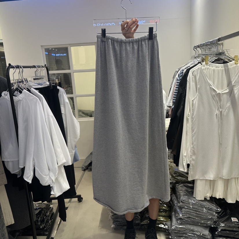 OUTFIT韓國代購女士新品熱賣時尚人氣25春夏真品推薦職業長裙OUTFIT長裙