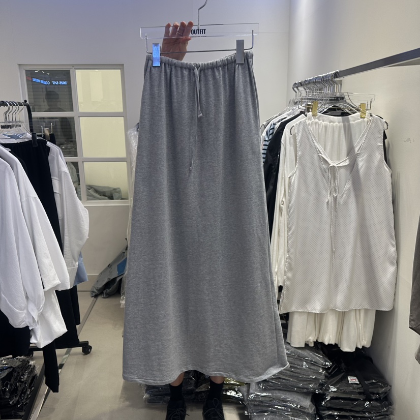 OUTFIT韓國代購女士新品熱賣時尚人氣25春夏真品推薦職業長裙OUTFIT長裙