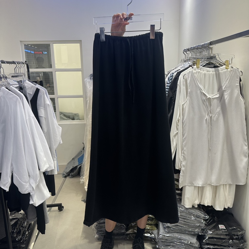 OUTFIT韓國代購女士新品熱賣時尚人氣25春夏真品推薦職業長裙OUTFIT長裙圖色2