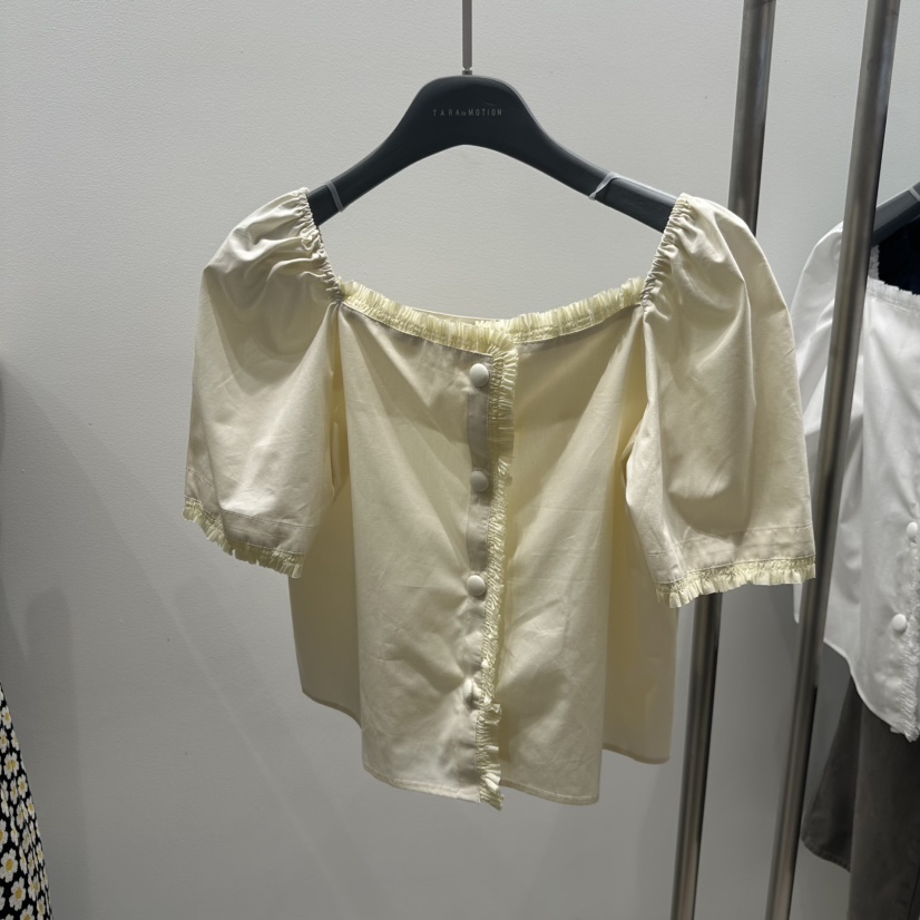 TARABY MOTION東大門直郵女士新款休閑熱賣人氣襯衫蕾絲衫TARABY MOTION襯衫/蕾絲衫