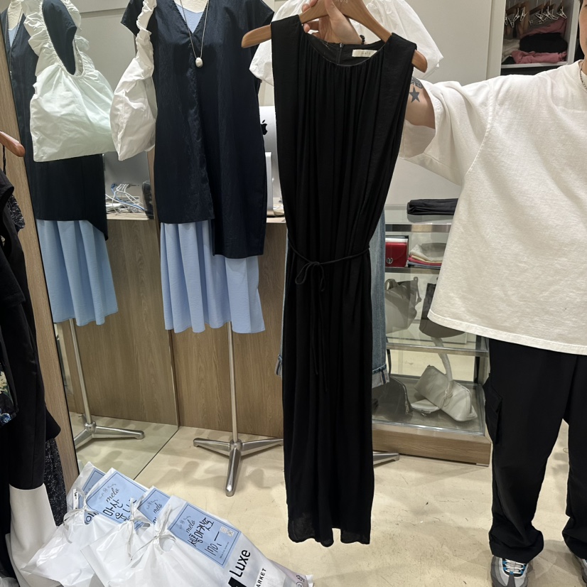 MELO東大門直郵女裝新款人氣推薦真品25春夏熱賣連衣裙含腰繩MELO連衣裙圖色2