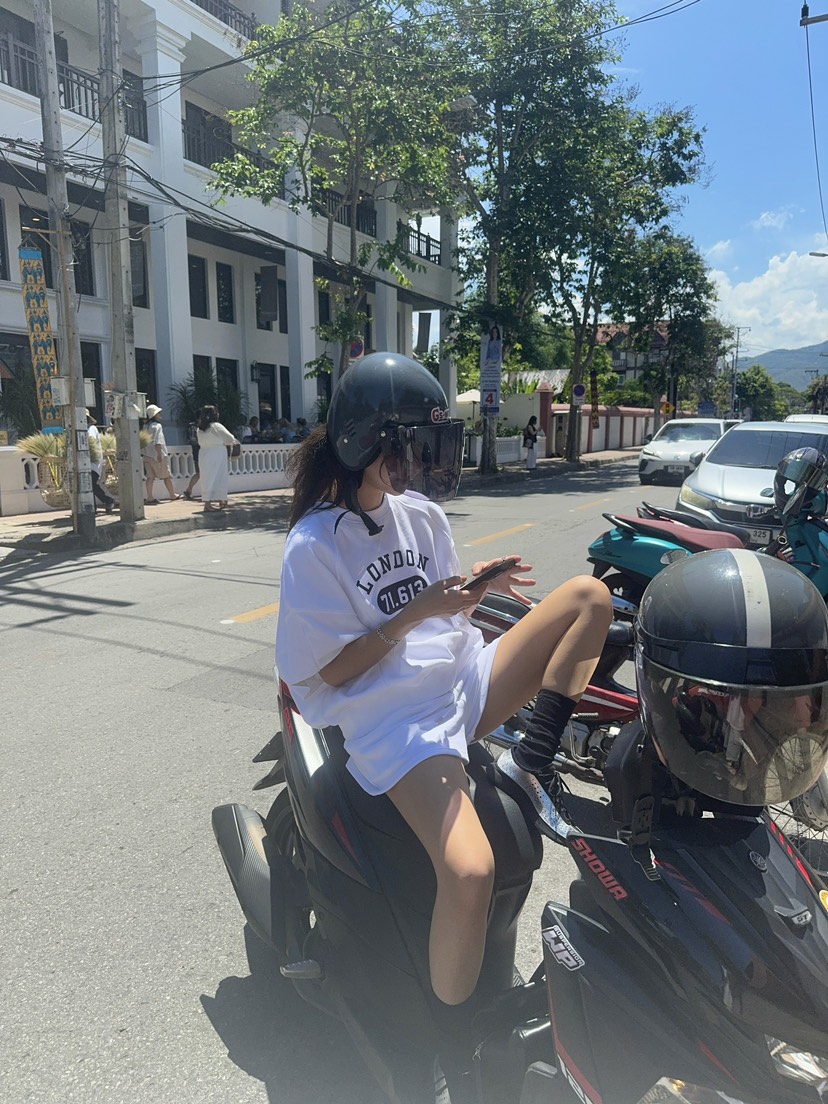 OUPPT韓國㊣直郵東大門代購女裝新款人氣時尚推薦休閑熱賣衛衣OUPPT衛衣