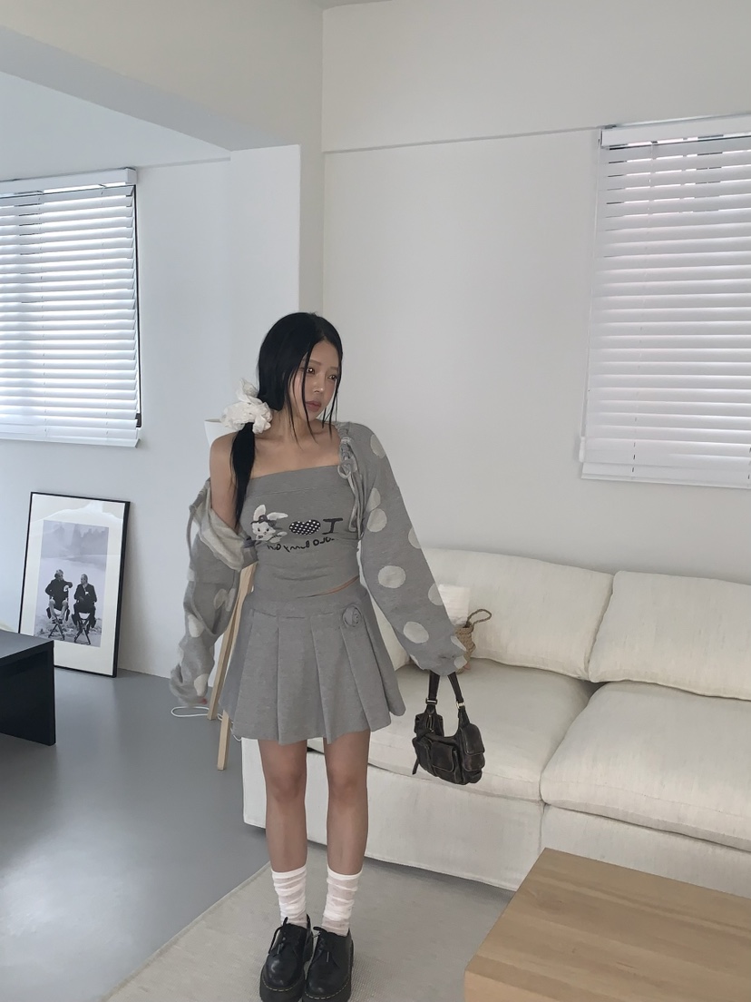 SEOLO韓國直郵㊣東大門實拍女裝新品熱賣時尚人氣吊帶背心兔子Seolo seoul吊帶/背心