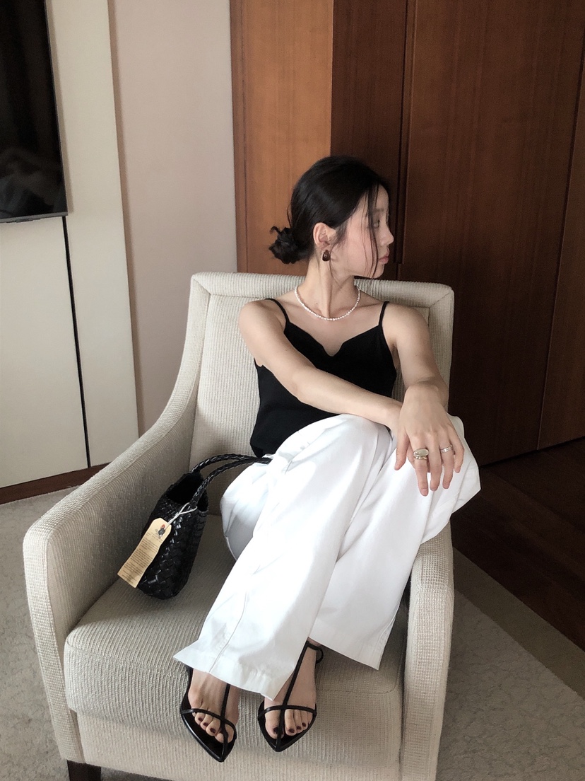 LE BUTTER東大門實拍女裝新品時尚推薦真品25春夏吊帶背心LE BUTTER吊帶/背心