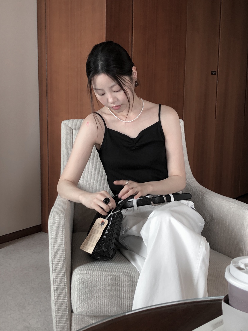 LE BUTTER東大門實拍女裝新品時尚推薦真品25春夏吊帶背心LE BUTTER吊帶/背心