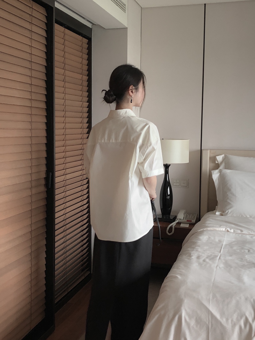 LE BUTTER韓國直郵女士新品職業時尚推薦人氣25春夏襯衫蕾絲衫LE BUTTER襯衫/蕾絲衫