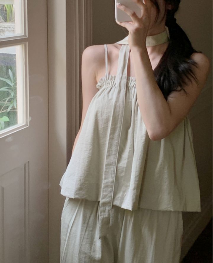 BOBBIE DOLL東大門實拍女裝新款推薦休閑職業熱賣套裝含脖帶BOBBIE DOLL套裝