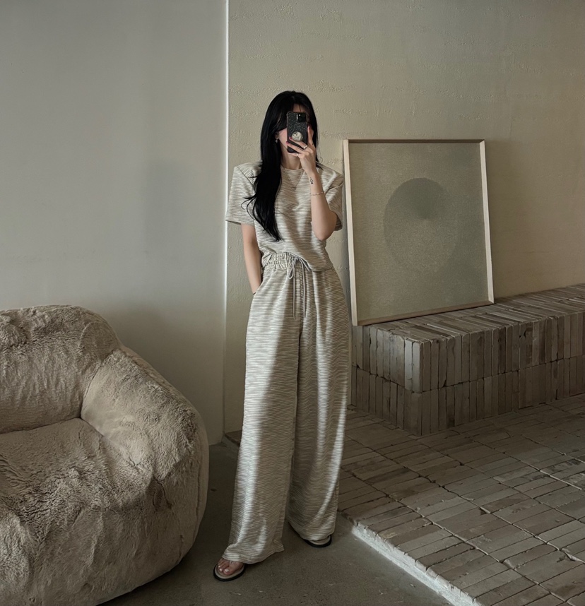 AMUSE SEOUL東大門代購女裝新款真品時尚熱賣人氣套裝兩件套AMUSE SEOUL套裝