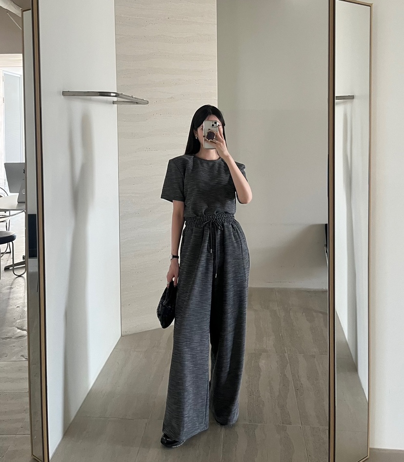AMUSE SEOUL東大門代購女裝新款真品時尚熱賣人氣套裝兩件套AMUSE SEOUL套裝