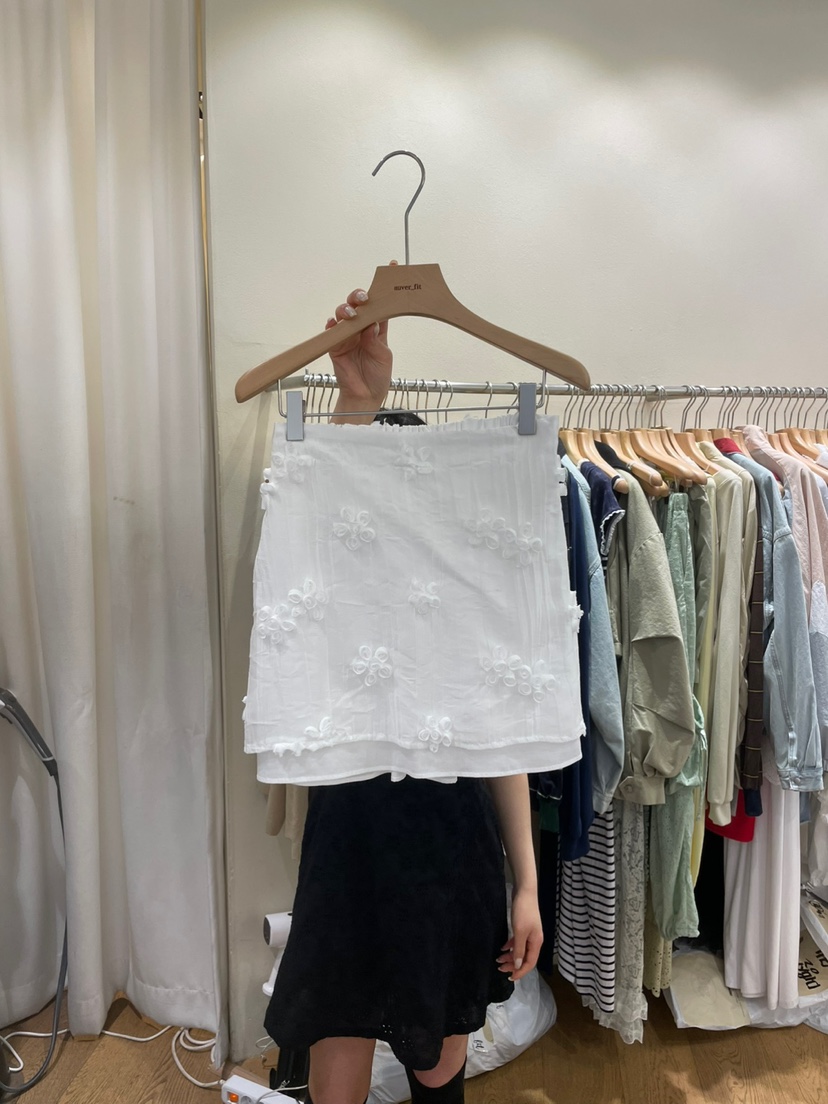 AUVERFIT東大門實拍女士新品休閑時尚熱賣推薦25春夏職業短裙AUVERFIT短裙圖色1