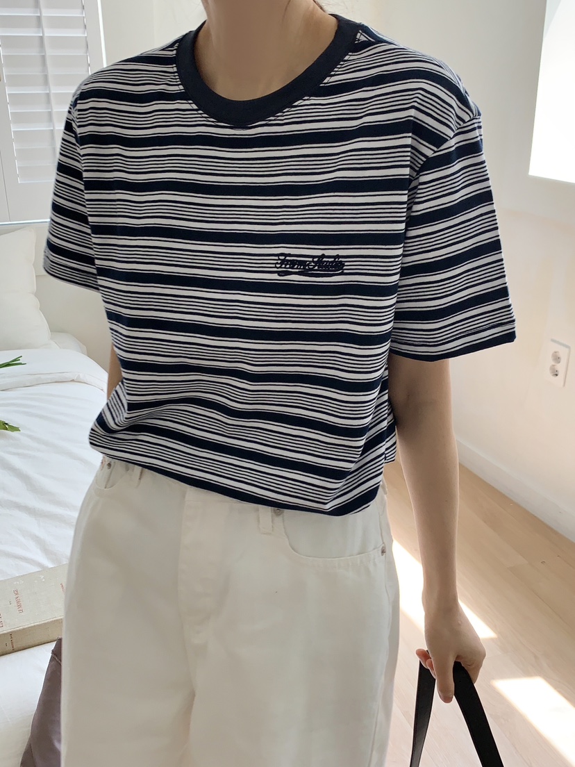 FORMSTUDIO東大門直郵女裝新品真品時尚職業人氣推薦T恤刺繡FORMSTUDIOT恤圖色4
