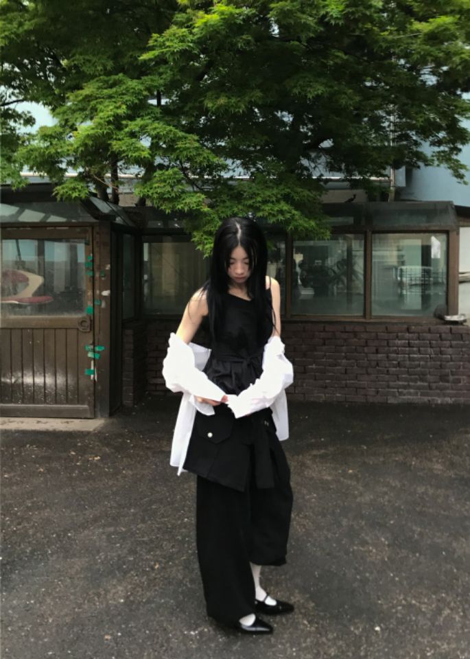 LIVE FOREVER韓國直郵女士新品25春夏熱賣職業人氣襯衫蕾絲衫LIVE FOR_EVER襯衫/蕾絲衫