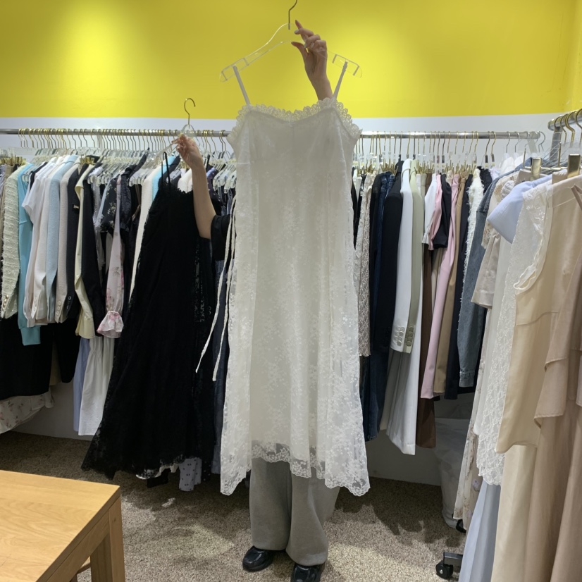 LE MASTERPLACE東大門直郵女士新品推薦25春夏職業連衣裙刺繡Le masterpiece連衣裙圖色2