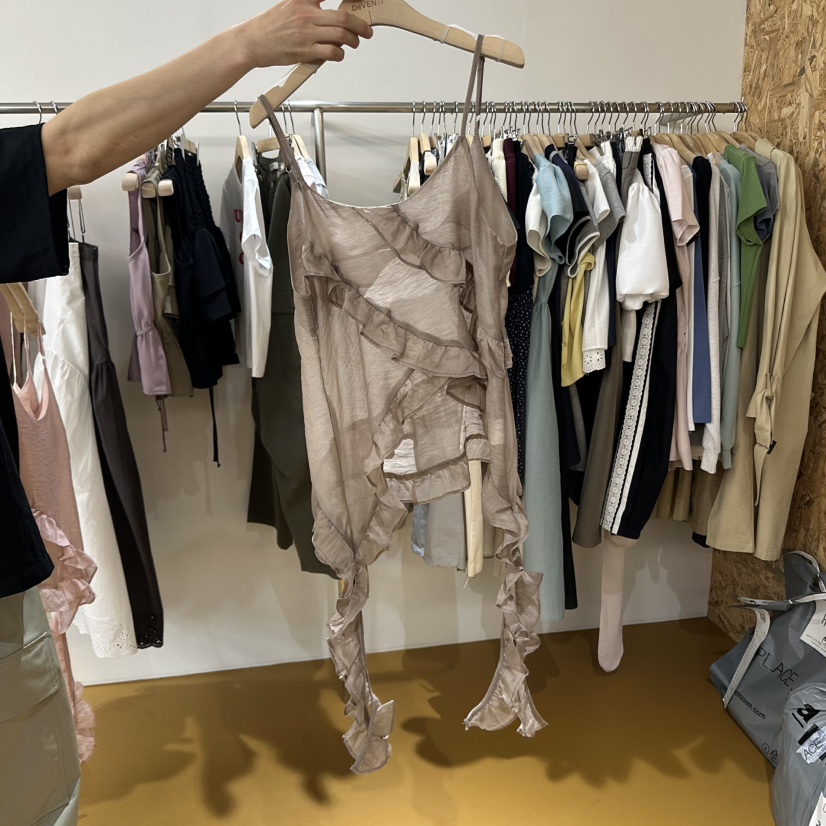 DE VENTI東大門實拍女士新款熱賣25春夏時尚人氣休閑吊帶背心DE VENTI吊帶/背心圖色2