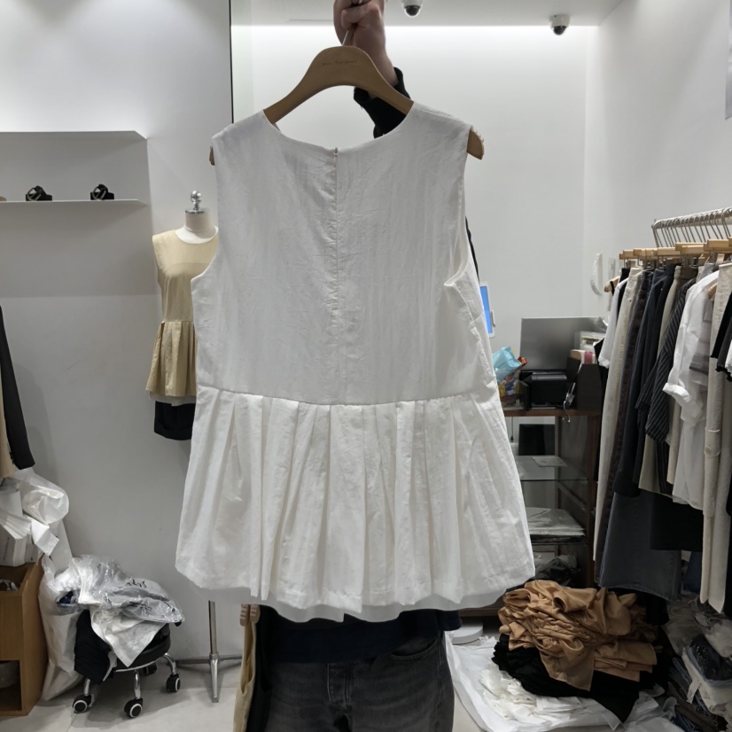 ANN MARGRET(此品牌名稱會遭售假投訴,建議淘寶店鋪商品名稱中不要使用)韓國代購女裝新款人氣吊帶背心GRETA.Y吊帶/背心