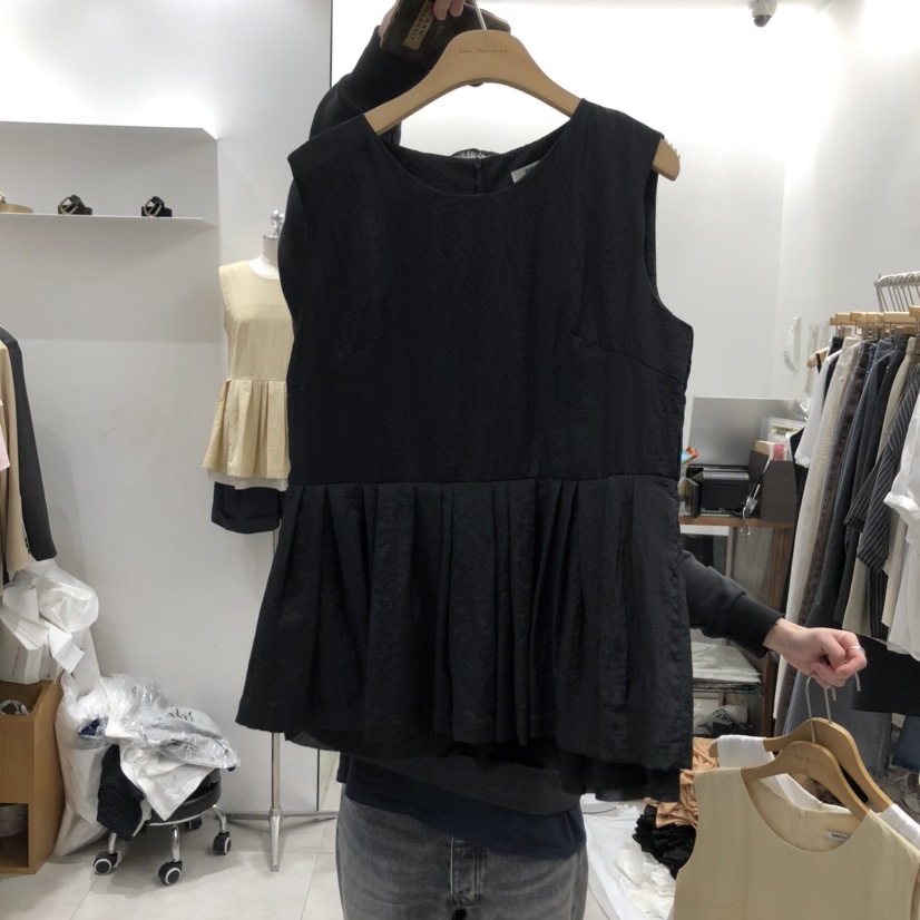 ANN MARGRET(此品牌名稱會遭售假投訴,建議淘寶店鋪商品名稱中不要使用)韓國代購女裝新款人氣吊帶背心GRETA.Y吊帶/背心圖色3