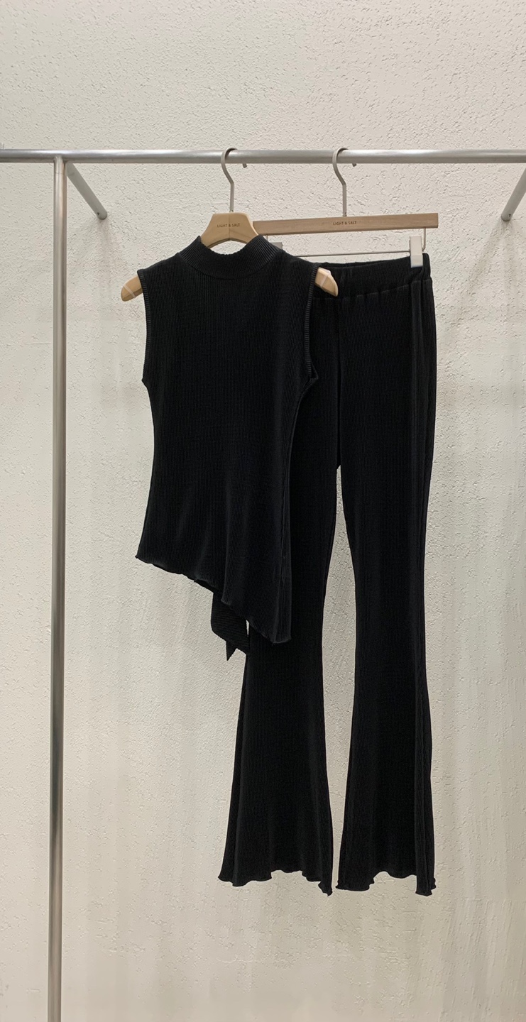 LIGHT AND SALT韓國直郵女士新品休閑25春夏套裝套裝褶皺LIGHT AND SALT套裝圖色3