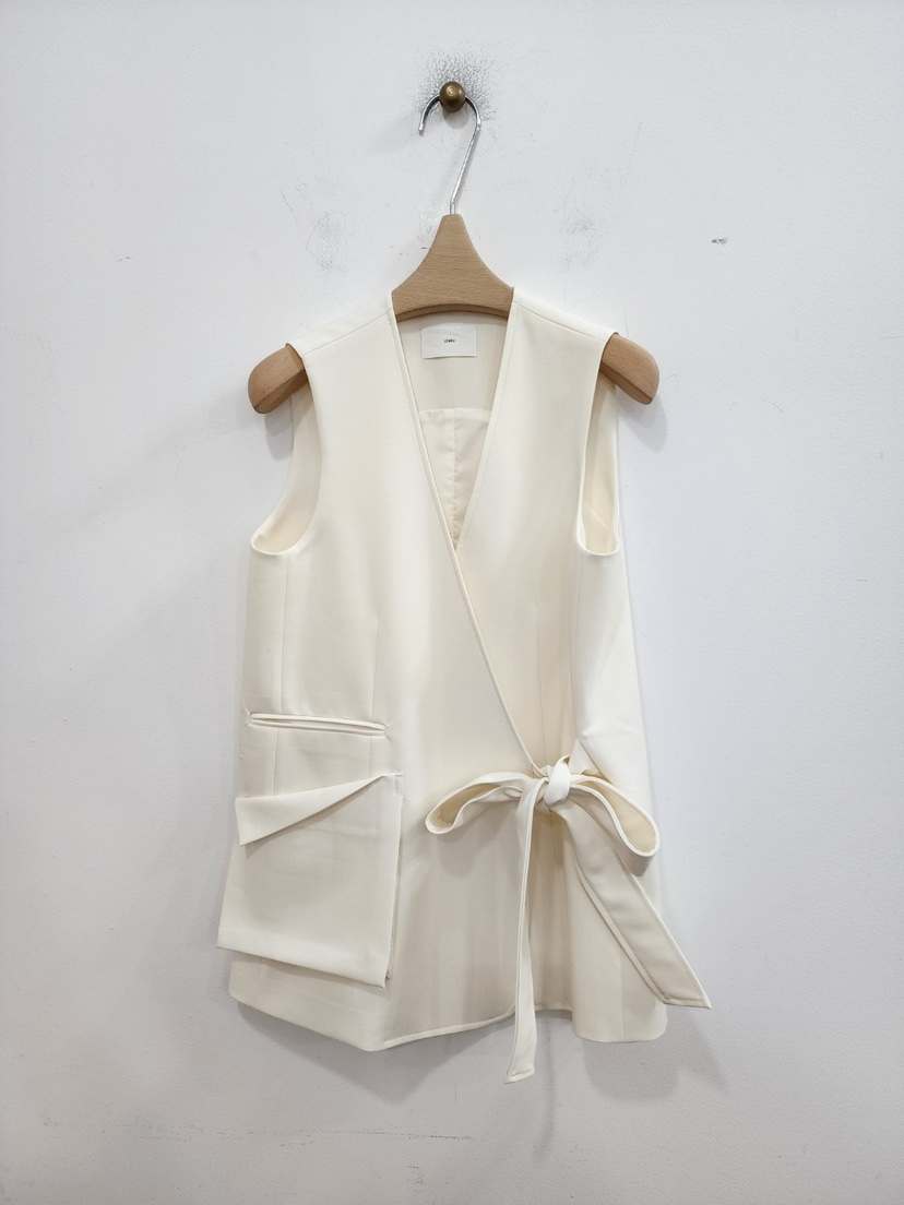 LE MIU東大門實拍女士新品休閑時尚熱賣25春夏真品推薦馬甲LE MIU馬甲